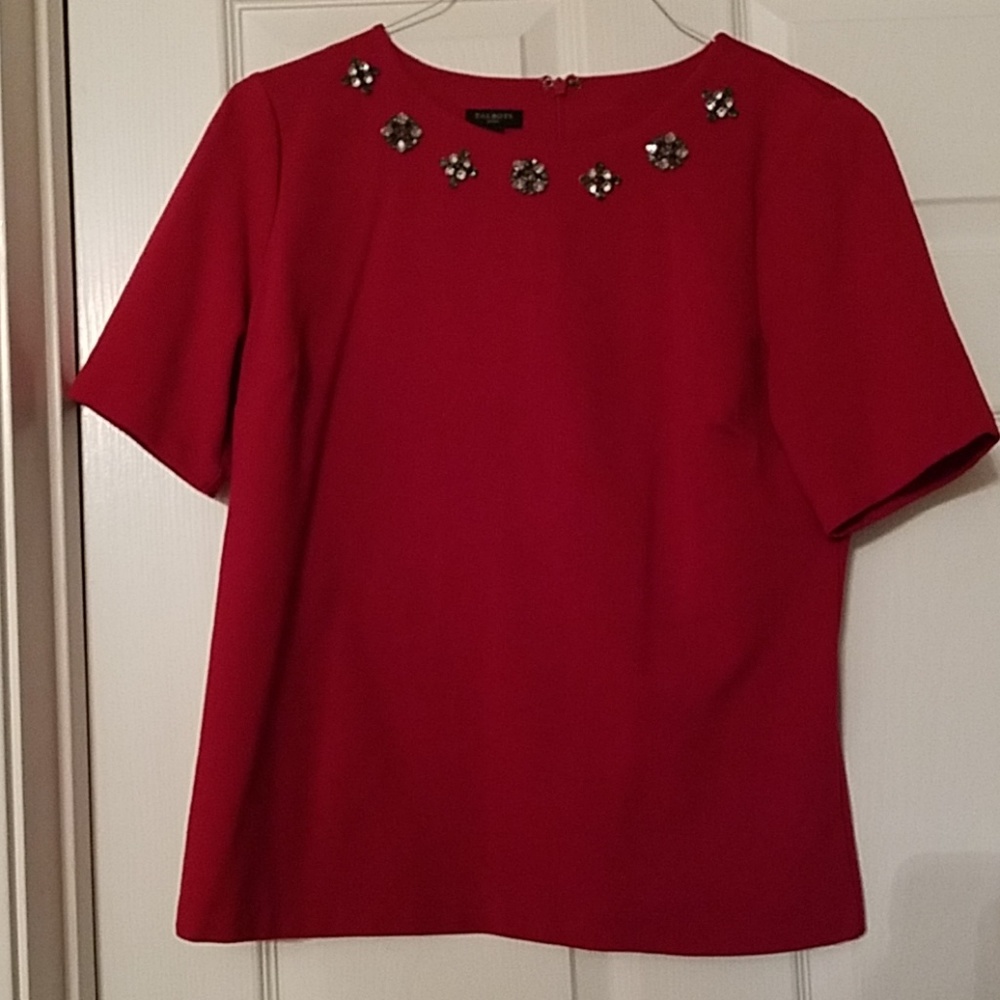 Women's short sleeve red top with stone decoration